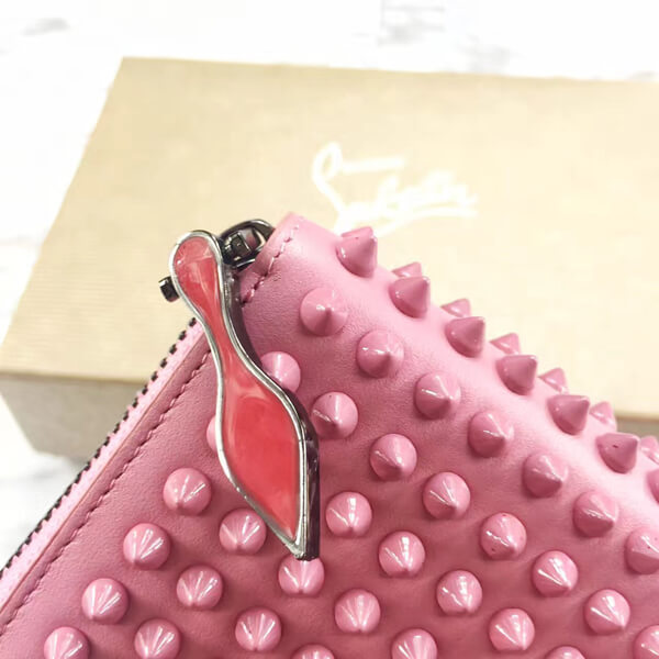 16SS新作 クリスチャン ルブタン コピー Christian Louboutin 1155105 ラウンドジップ長財布 FUXIA